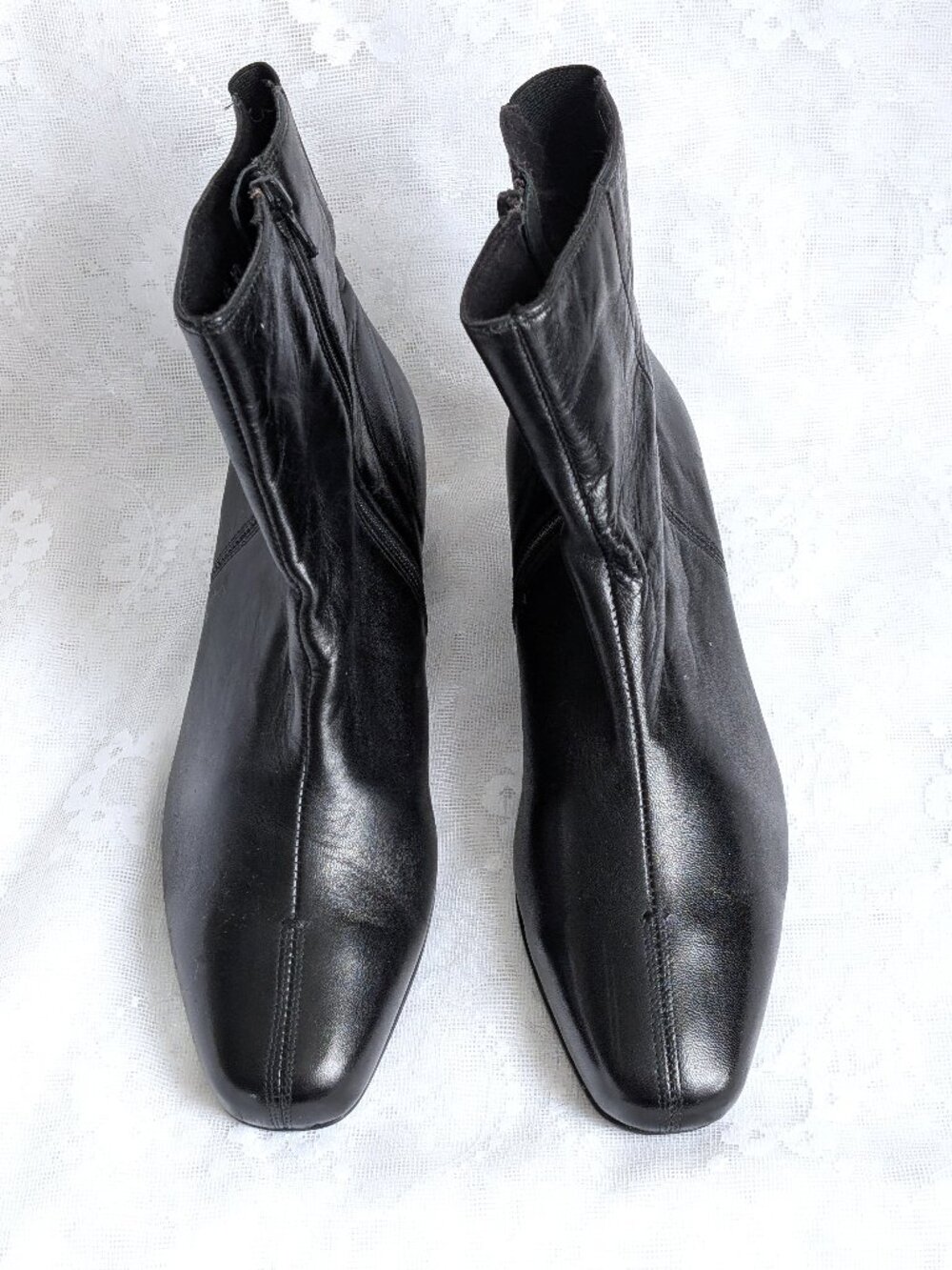 NEW MUNRO AMERICAN LILIAN Black Leather Side Zip Ankle Boots Women's Size 8.5 WW